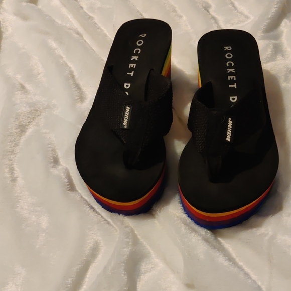 Rocket Dog Black Rainbow Platform Sandals Size 8 - Picture 1 of 5